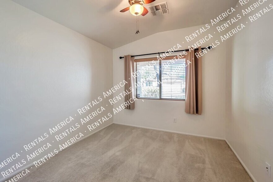 Building Photo - 3883 E Rose Quartz Ln