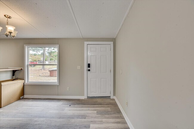 Building Photo - 1261 Lone Oak Ct