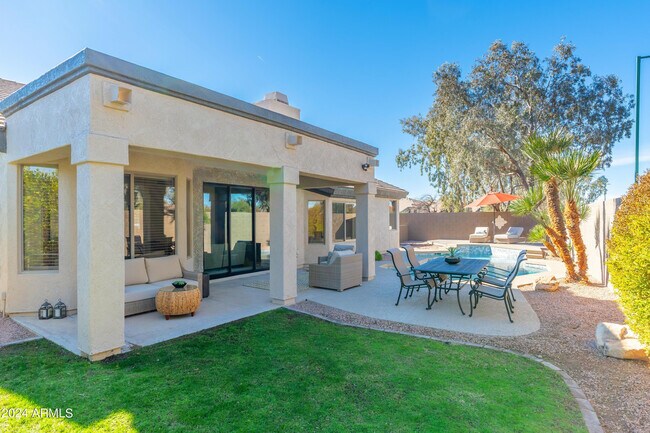 Building Photo - 6768 E Evans Dr