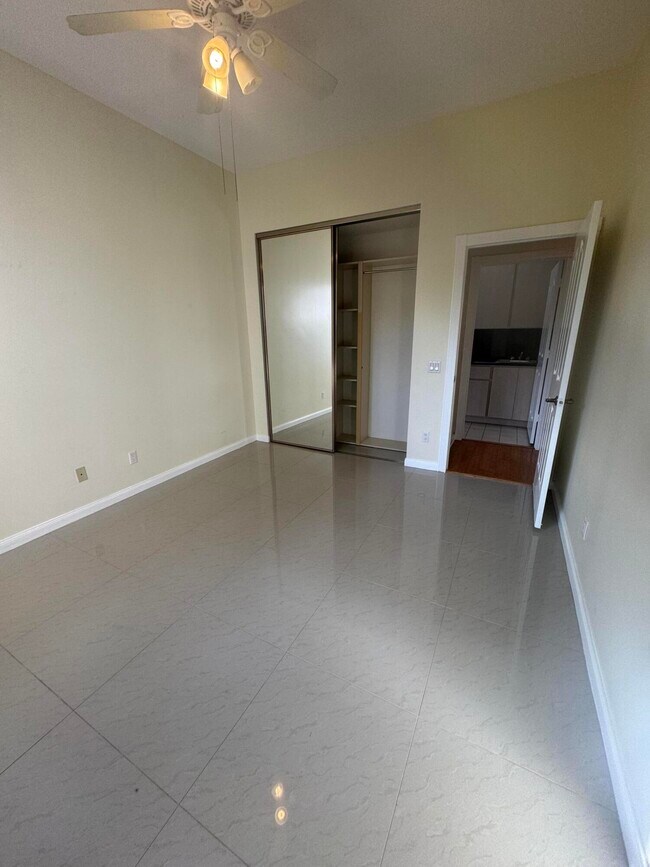 Building Photo - 900 Bear Island Cir