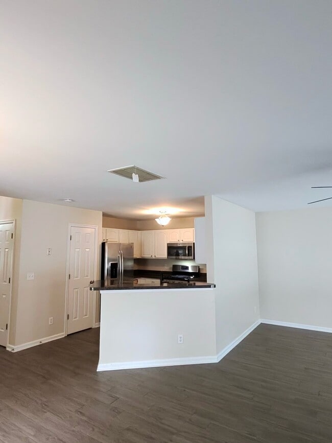 Building Photo - 105 Chardonnay Rd