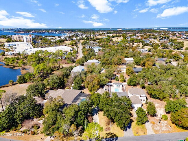 Building Photo - 3816 Mariner Dr