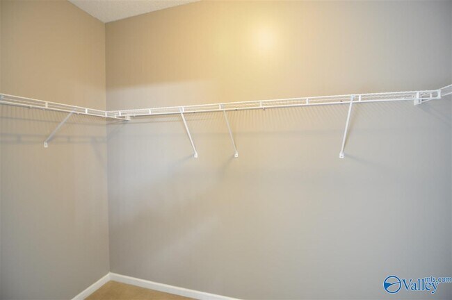 Building Photo - 206 Horseshoe Bend N
