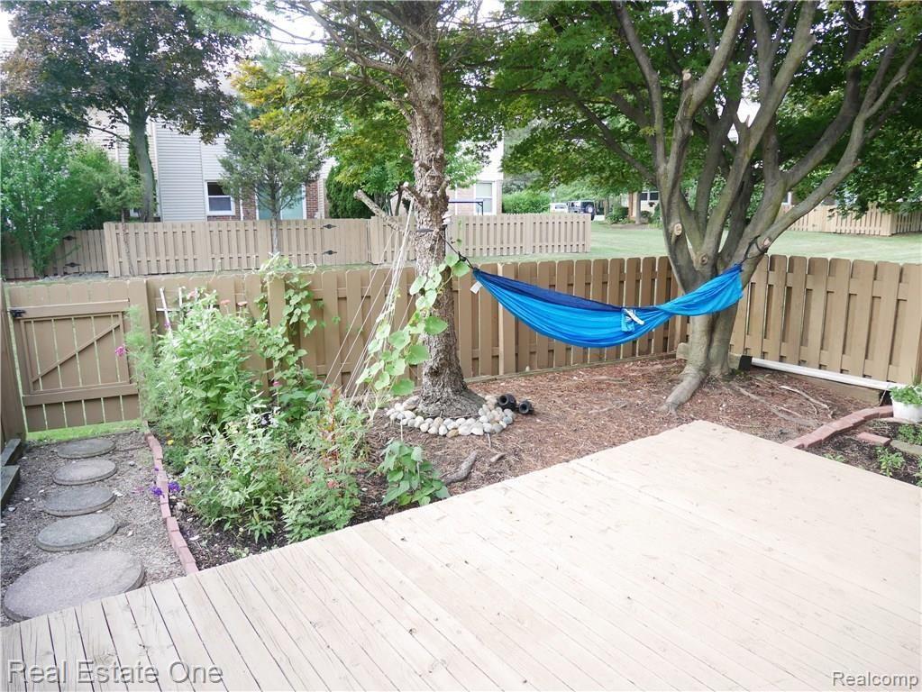 Building Photo - 5082 Buckingham Pl Dr