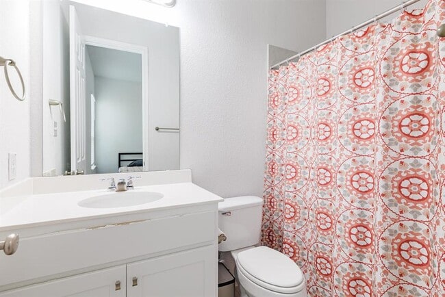 Building Photo - 1913 Equine Rd