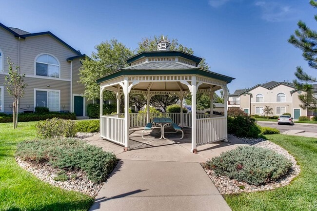 Building Photo - 3002 W Elizabeth St