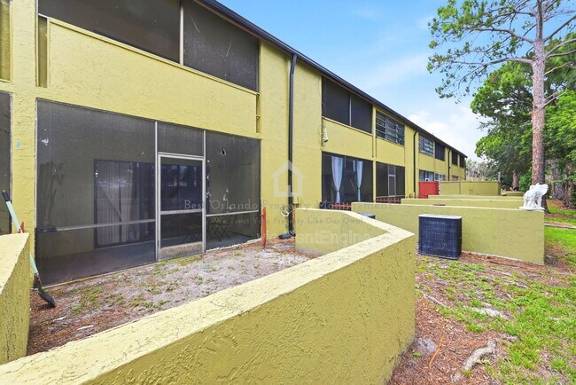 Building Photo - 2107 Honour Rd