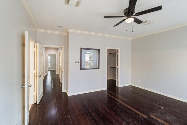 Building Photo - 7135 Harmony Cove