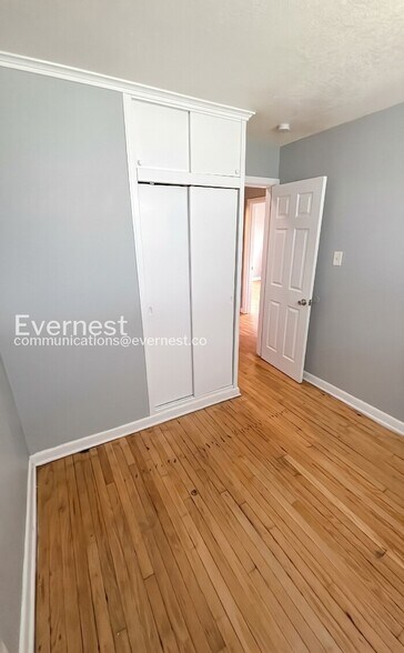 Building Photo - 807 Fontaine Pl