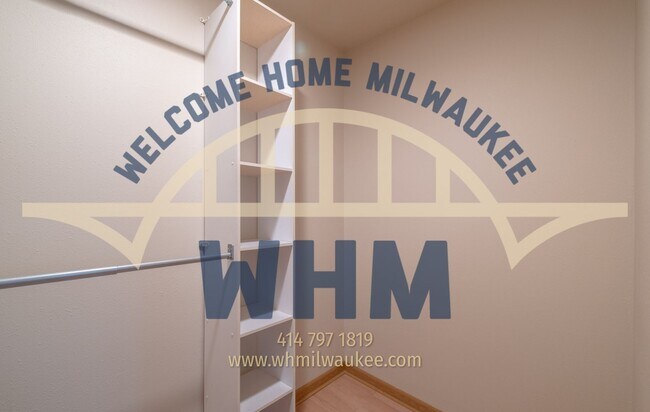 Building Photo - Bay View Gem: Convenience & Comfort Await!