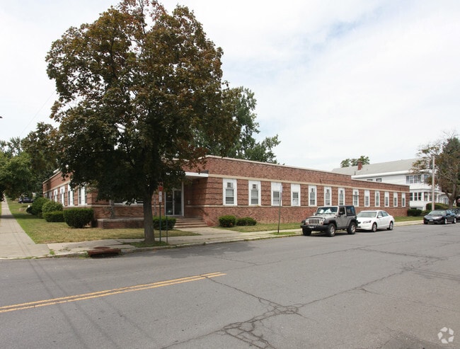 Primary Photo - Wolfert Apartments