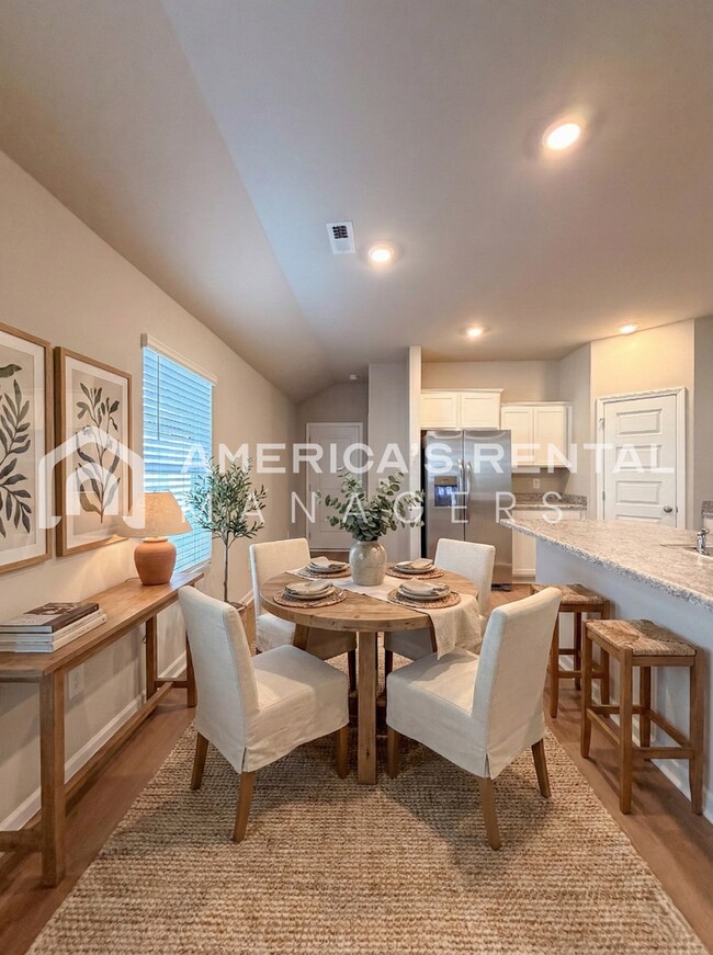 Building Photo - Modern Comfort Awaits in Mize Meadows Brand New Construction with Open Floor Plan!