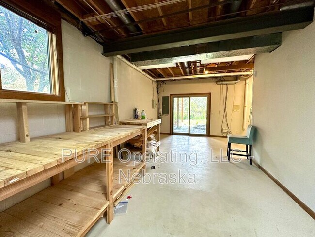 Building Photo - 3447 S 161st Cir