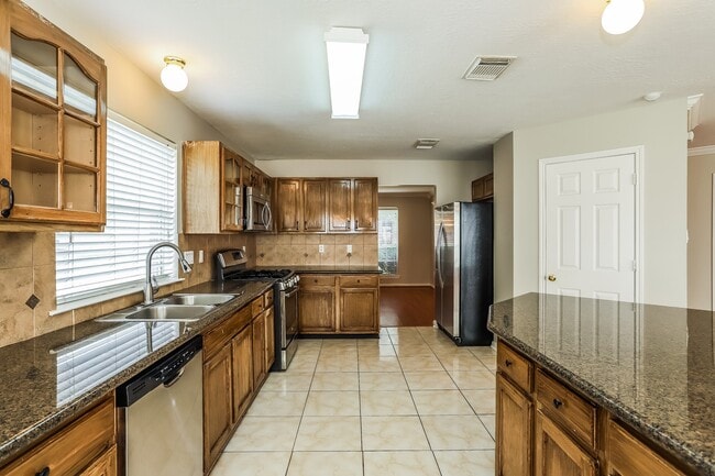 Building Photo - 4223 Pathway Ct