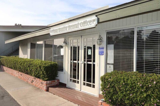 Building Photo - VISTA BONITA