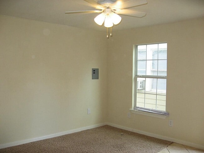 Building Photo - 13629 Wigginsville Rd