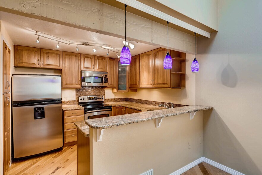 Building Photo - 2685 S Dayton Way