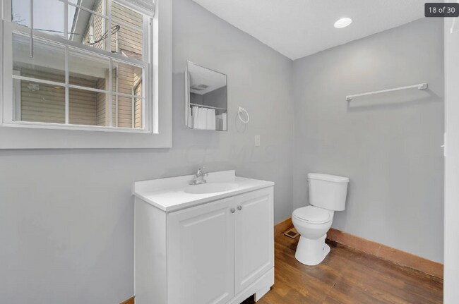 Building Photo - 2137 Indiana Ave