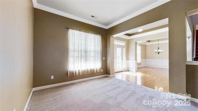 Building Photo - 407 Ranelagh Dr