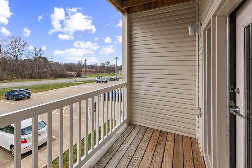 Building Photo - 1695 N Lexington-Springmill Rd