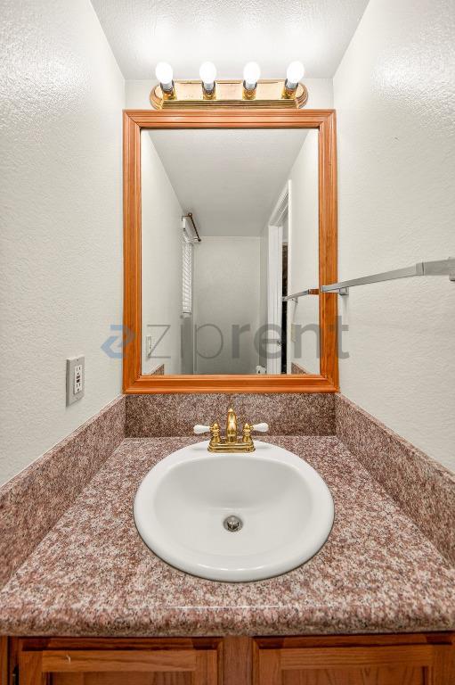 Building Photo - 6637 Alberta Pl