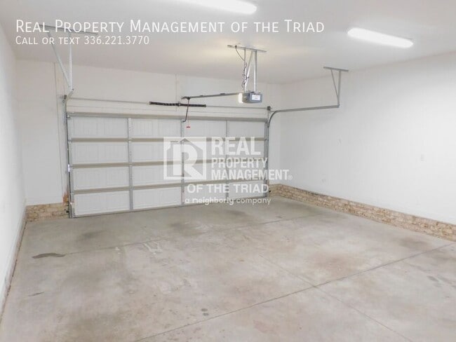 Building Photo - 6826 Magnolia Pk Ct