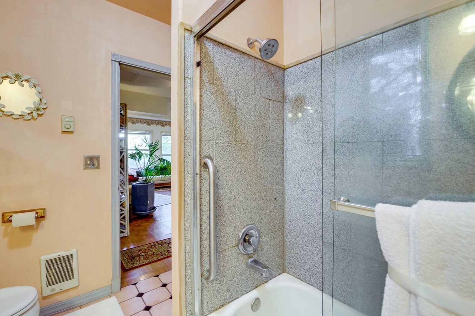 Building Photo - 1421 Landes St