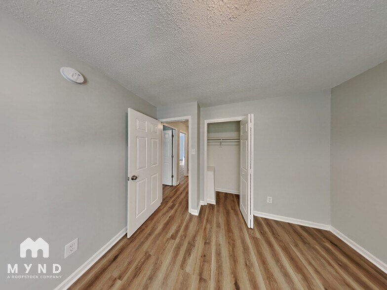 Building Photo - 2716 Goshawk Ln