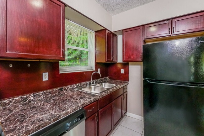 Building Photo - 7311 Miramar Pkwy