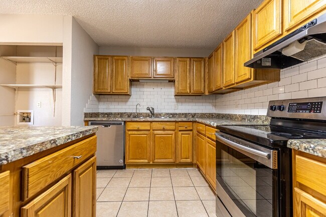 Building Photo - 9614 South Bend