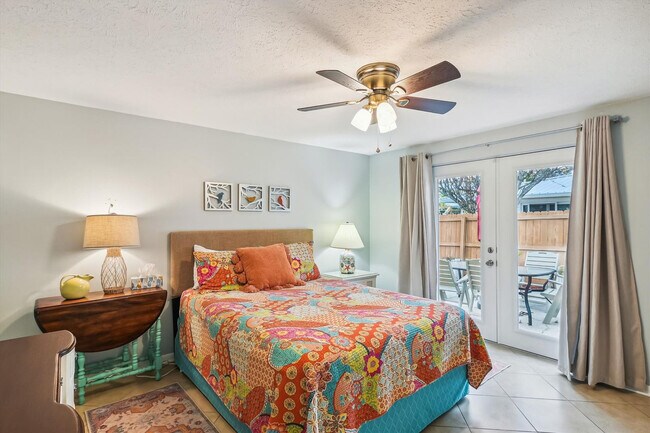 Building Photo - 5710 Sunset Ave