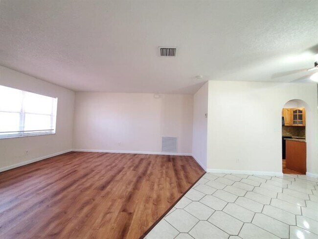 Building Photo - 3377 NW 22nd St