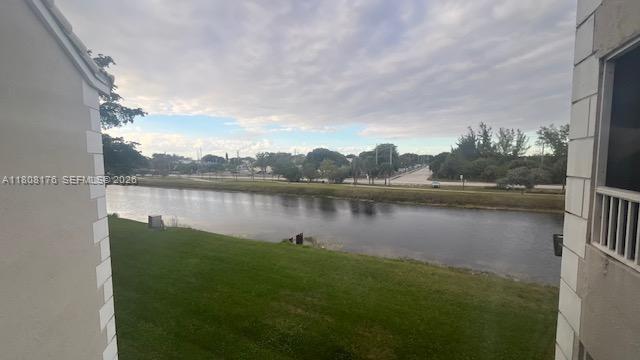 Building Photo - 2881 N Oakland Forest Dr