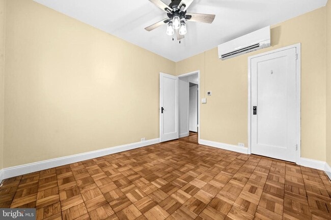 Building Photo - 1615 Mt Eagle Pl