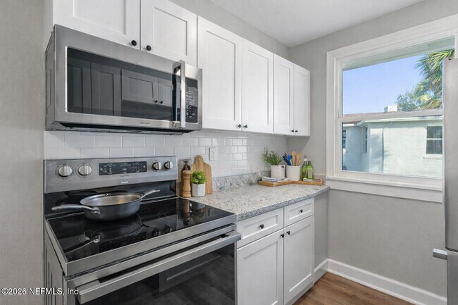 Building Photo - 1821 San Marco Blvd