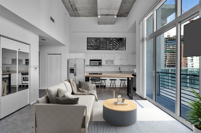 Building Photo - 133 NE 2nd Ave