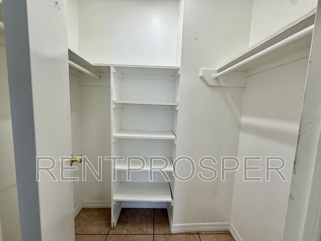 Building Photo - 4149 S Semoran Blvd