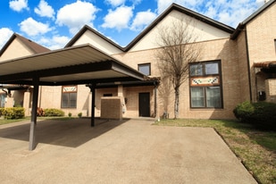 Building Photo - 2445 Monarch Dr