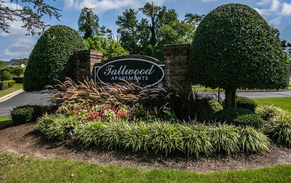 Tallwood Apartments 5705 Schoolhouse Rd Virginia Beach VA 23464