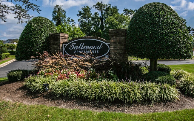 Building Photo - Tallwood Apartments