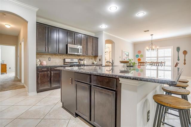 Building Photo - 13704 Southern Oaks Dr