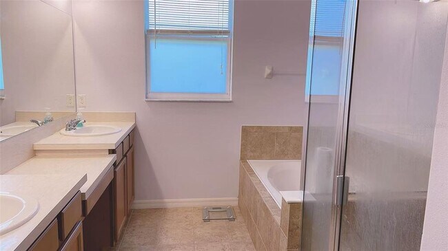 Building Photo - 12630 Old Plantation Ln