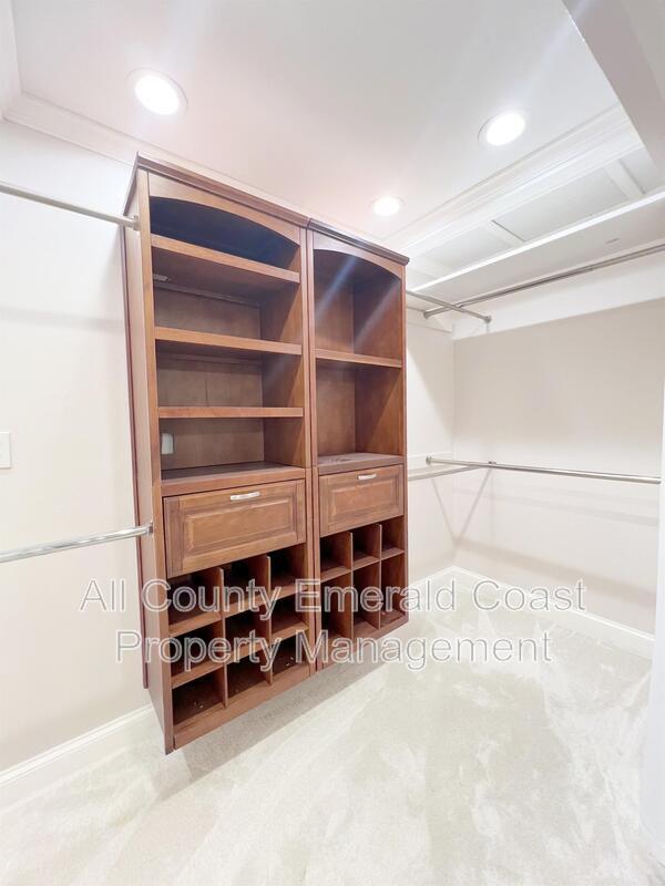 Building Photo - 4104 Indian Bayou N