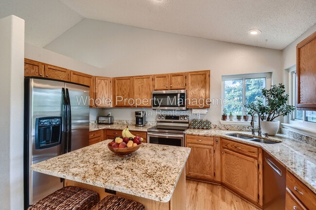 Building Photo - 9948 Deer Creek Ln