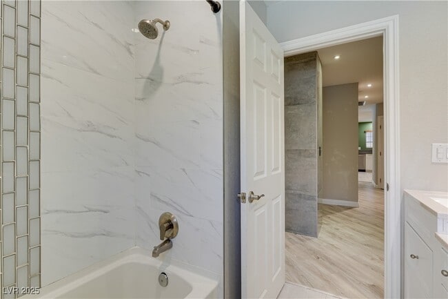 Building Photo - 1244 S 9th St