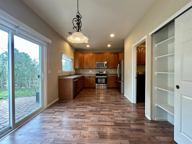Building Photo - 3524 Huron Peak Ave