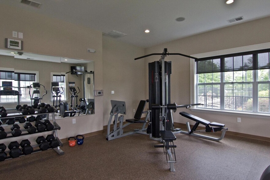 Building Photo - 3958 Brendham Dr