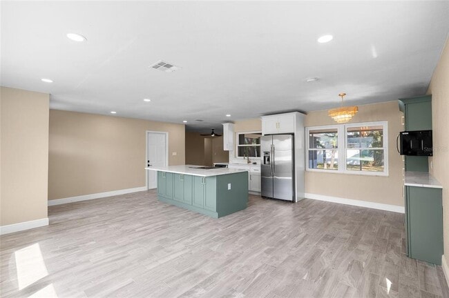 Building Photo - 5901 Denver St NE