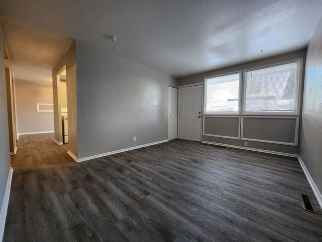 Building Photo - Charming 2-Bedroom Duplex | Limited-Time Offer: Save 50% on Next Month’s Rent!