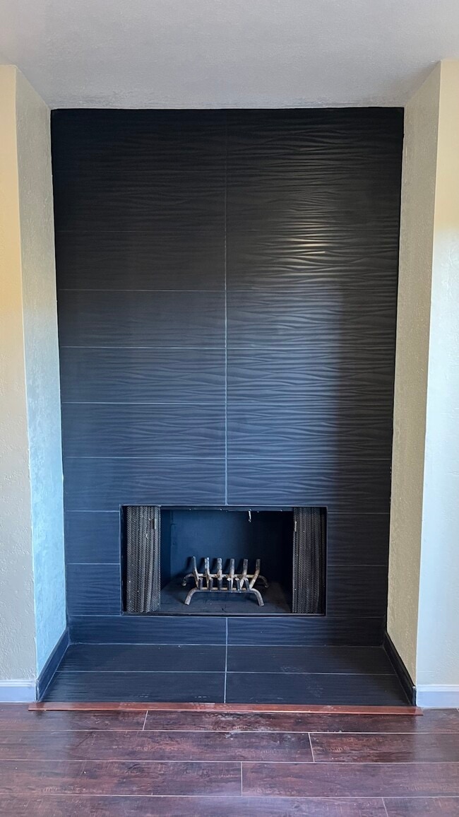 Building Photo - 46868 Fernald Common